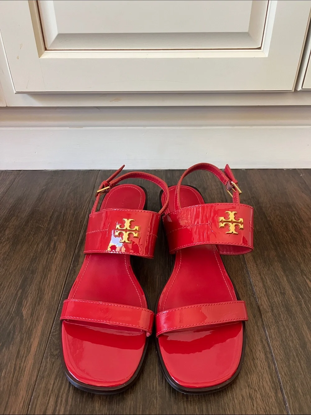 NWT TORY BURCH ELEANOR MEDALLION SLINGBACK SANDALS